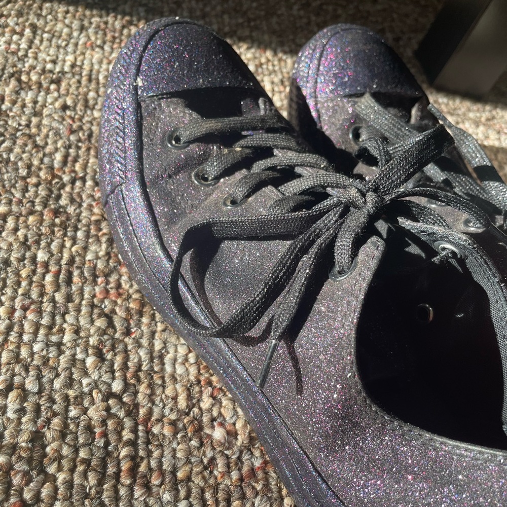 converse glitter sneakers size 9